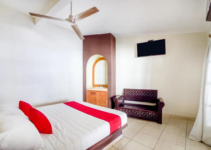 Oyo Lys, 4* Zihuatanejo